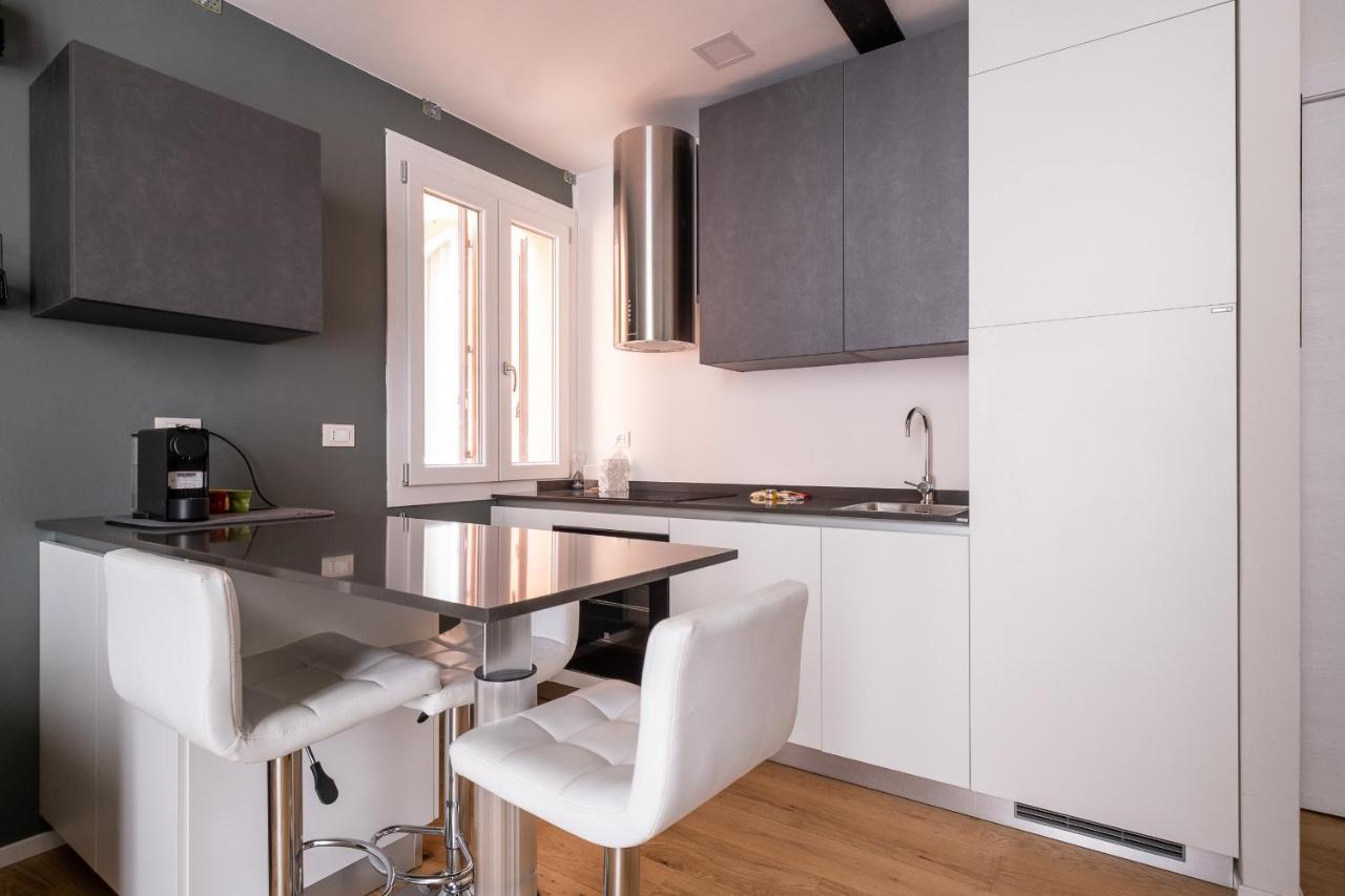 Mazzini Elegant Apartment By Wonderful Italy Bologna Exterior foto