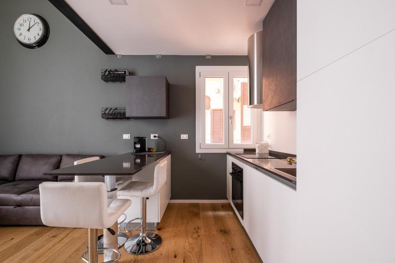 Mazzini Elegant Apartment By Wonderful Italy Bologna Exterior foto