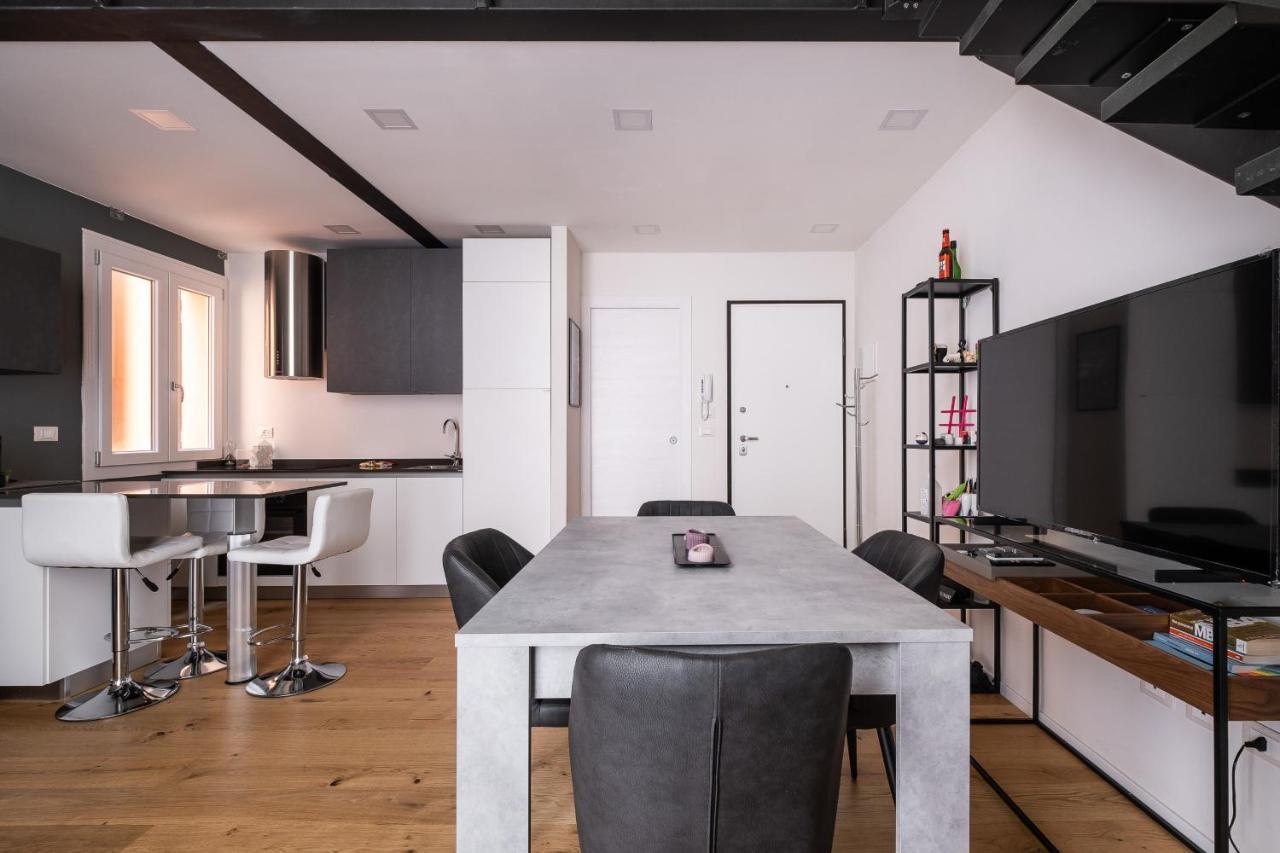 Mazzini Elegant Apartment By Wonderful Italy Bologna Exterior foto